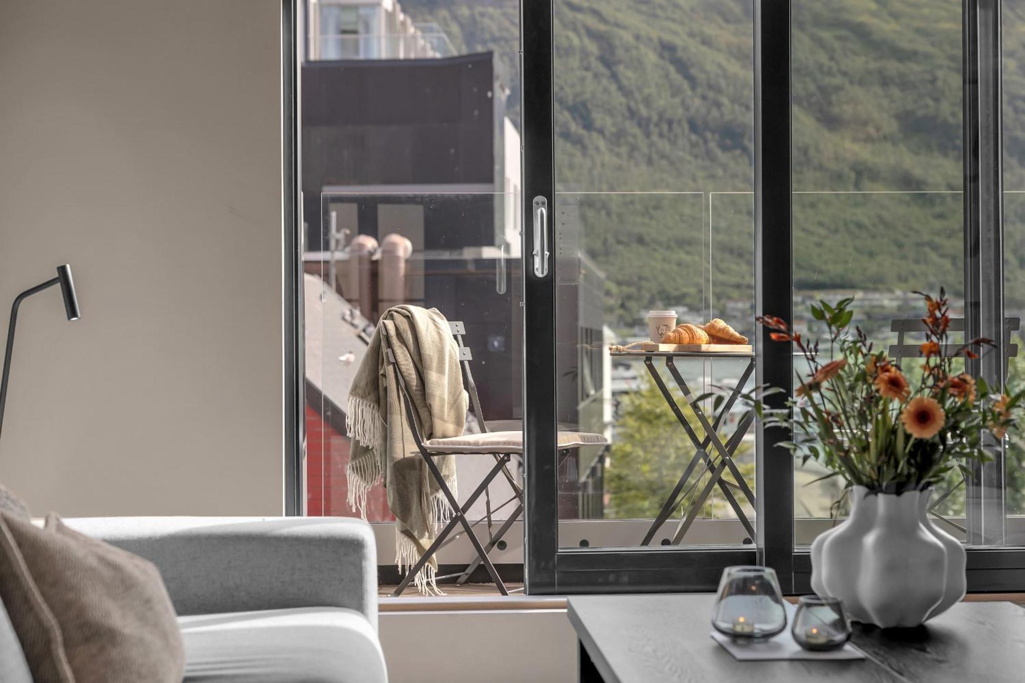 The Loft - Central Top Floor Apartment With 4 Bedrooms Tromsø Exterior foto